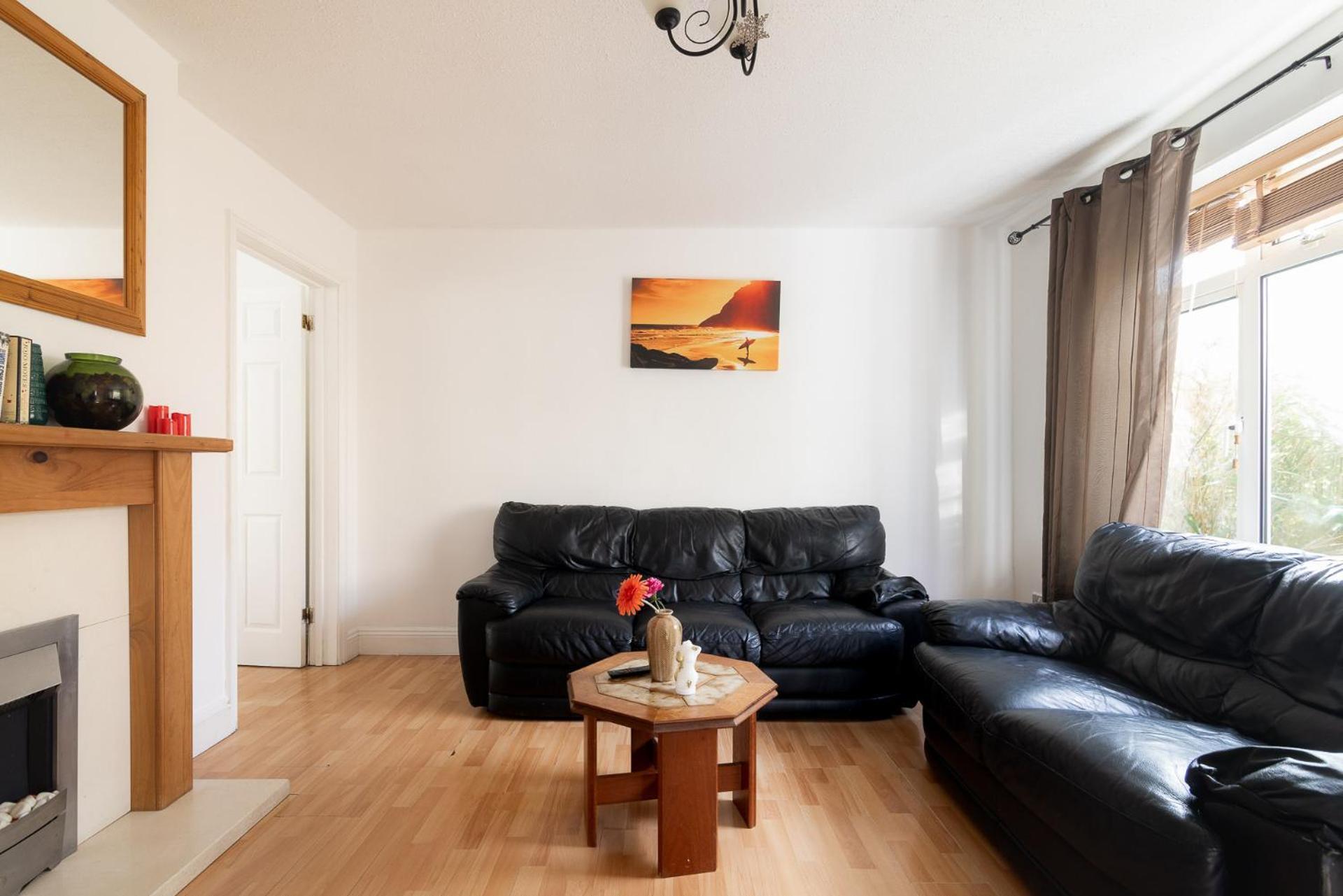 Ping-Pong Paradise Crawley  Bagian luar foto